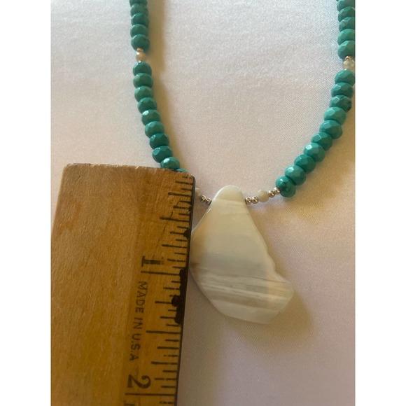 African Turquoise and White Agate 20” Necklace - Picture 5 of 6
